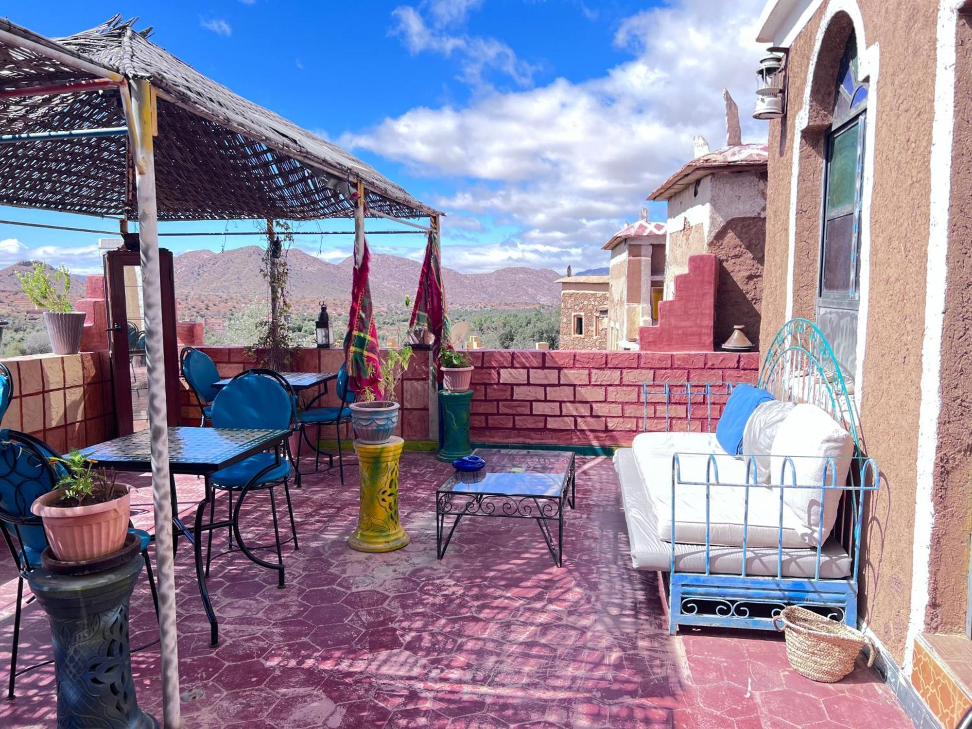 La Maison Traditionnelle Hotel Et Guesthouse Тафраут Экстерьер фото
